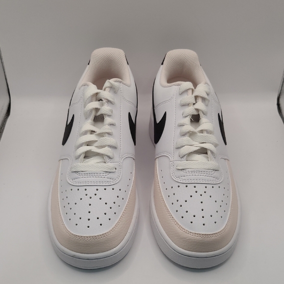 NEW Nike Court Vision Low Sneakers - White/Soft Pink Womens Size 9 US - Picture 2 of 8